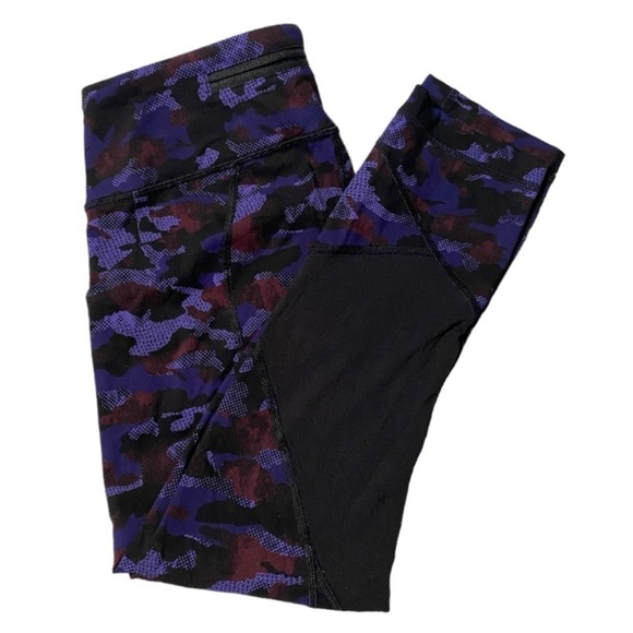 Lululemon Purple Camo Leggings EUC - Picture 3 of 10